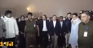 একাত্তরের শহিদদের প্রতি শ্রদ্ধা জানাতে জাতীয় স্মৃতিসৌধে তারেক রহমান